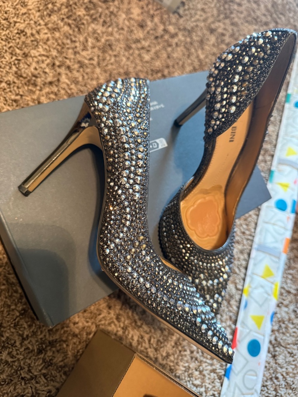 Shoes - Picture 3 of 4